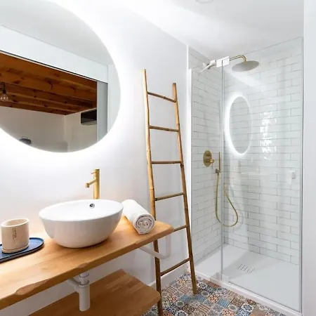 Behouse Alameda * إشبيلية