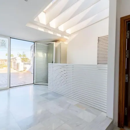 Behouse Alameda شقة *